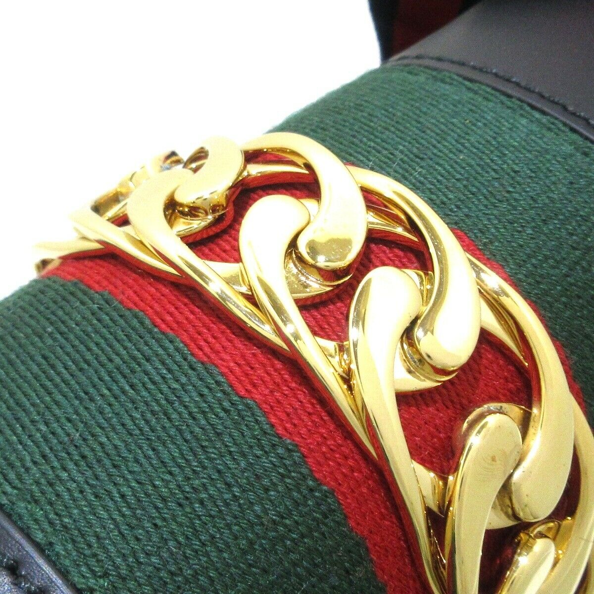 Gucci Sylvie Handbag - aptiques by Authentic PreOwned