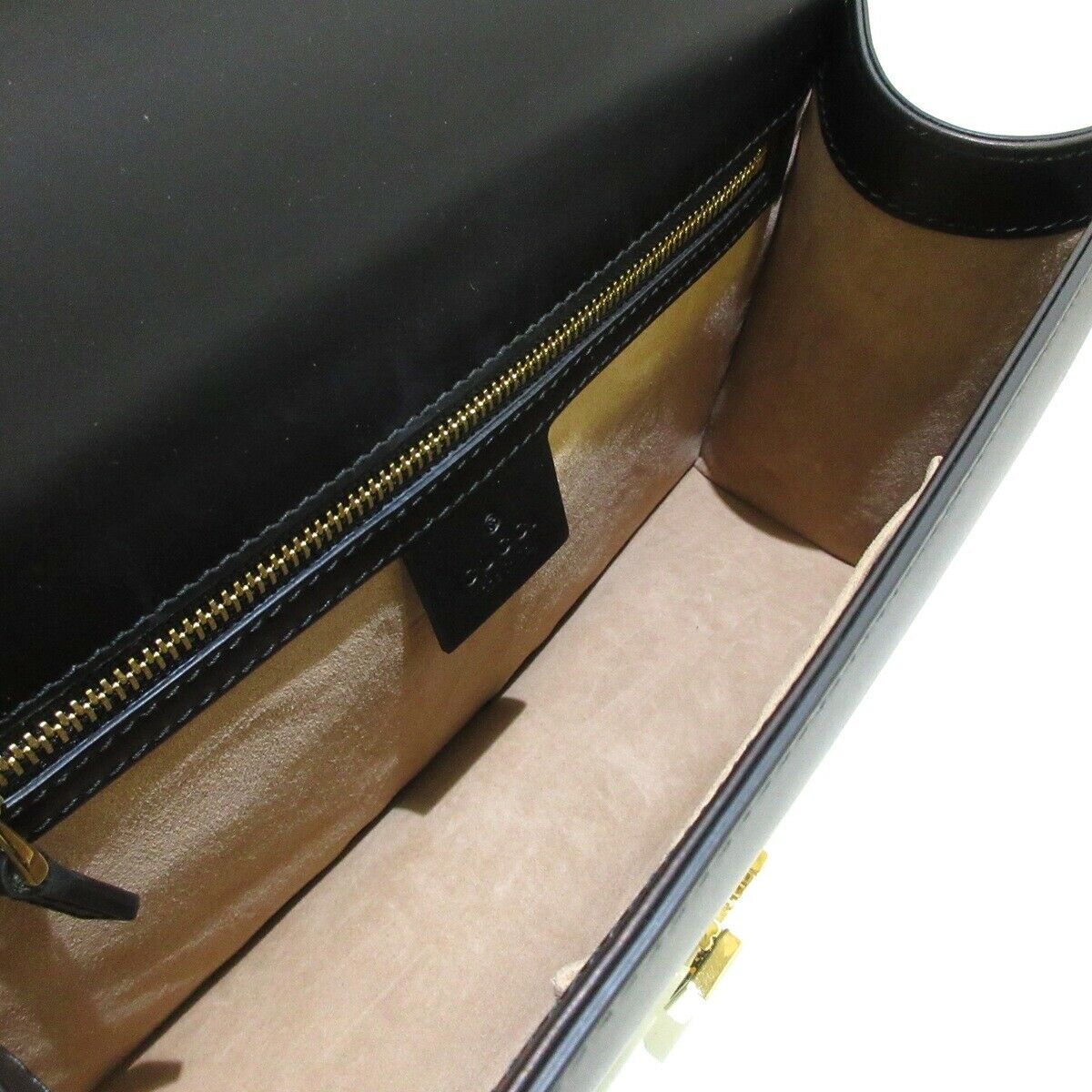Gucci Sylvie Handbag - aptiques by Authentic PreOwned