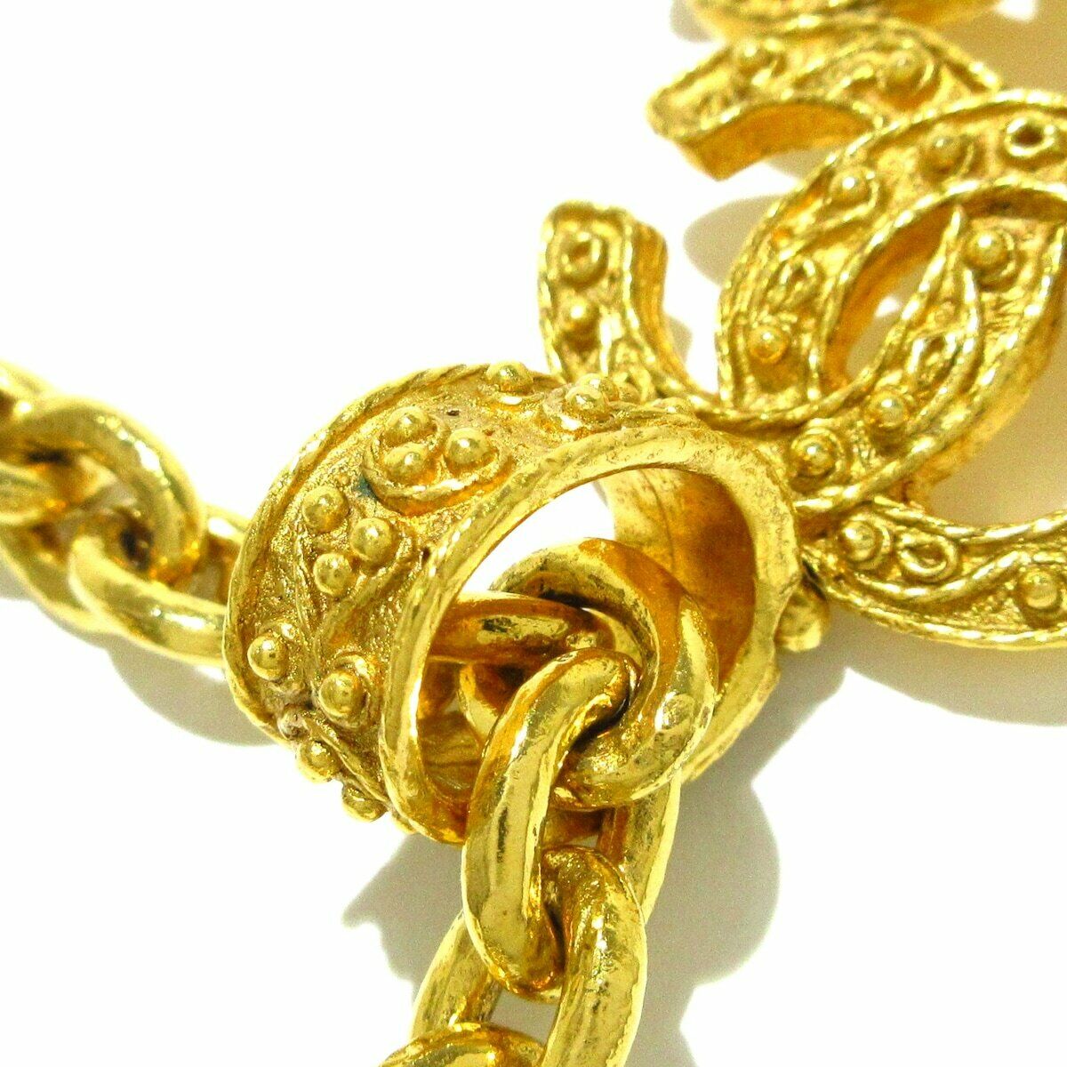 CHANEL Necklace - aptiques by Authentic PreOwned